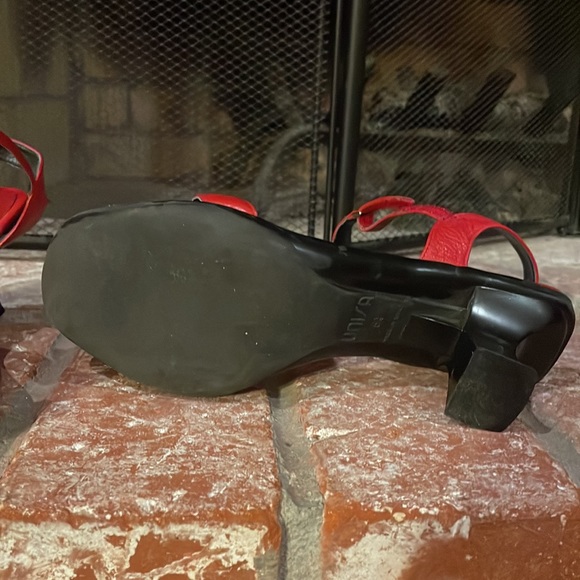 Red sandals - Picture 4 of 4